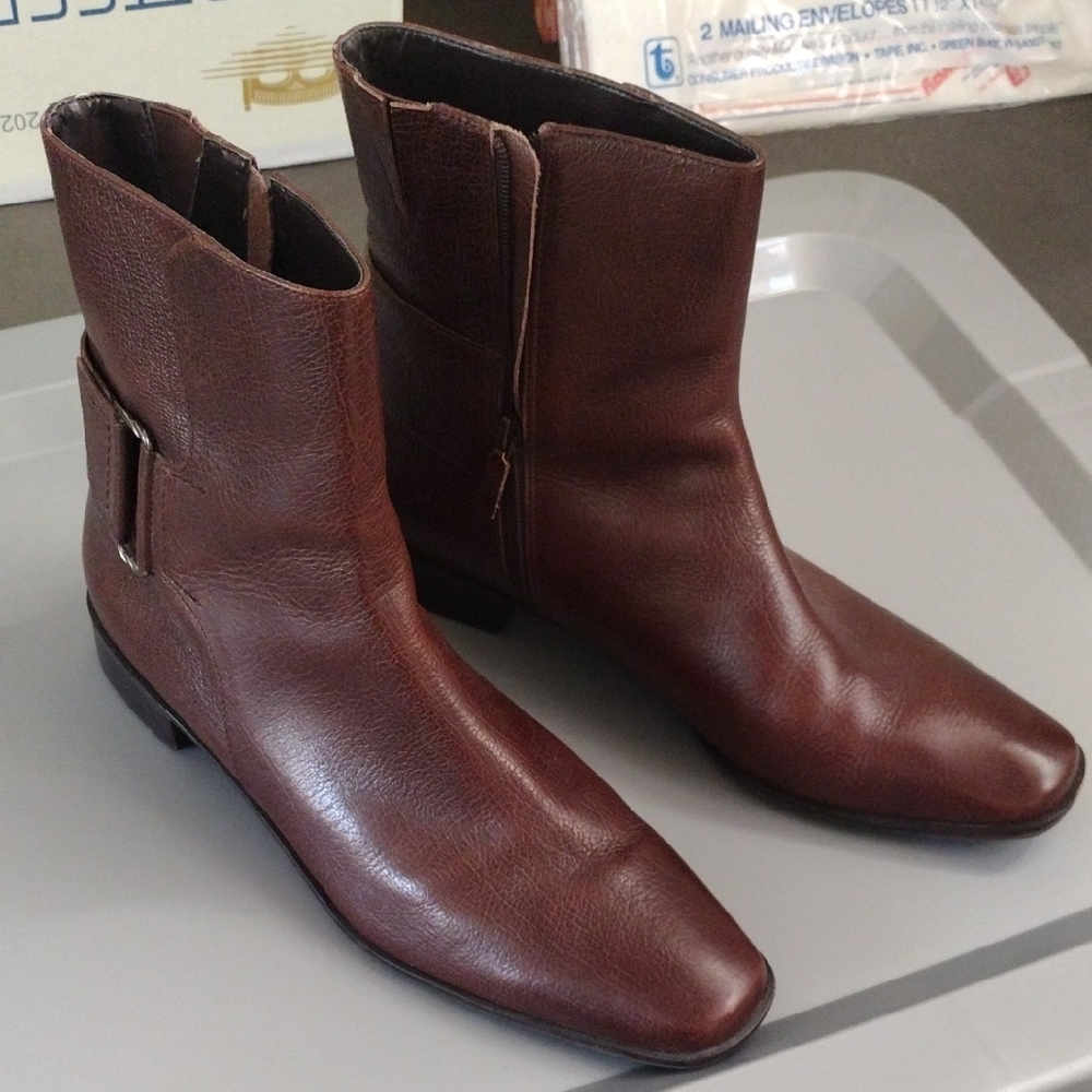 10 B Talbots Women's Zip Up Boots